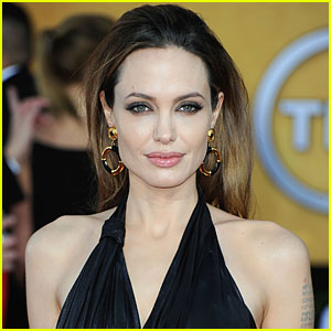 Angelino Jolie bomo občudovali na odru podelitve oskarjev