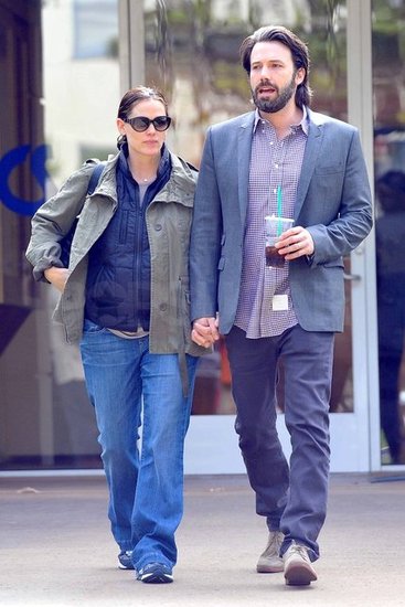 Ujeta! Zaljubljena Jennifer Garner in Ben Affleck na sprehodu
