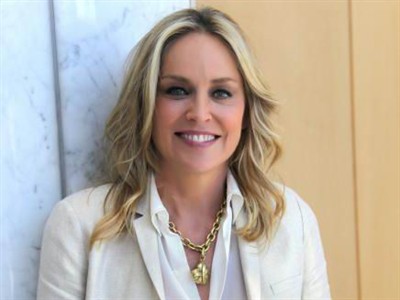 Hot! Neverjetni izgled fatalne Sharon Stone