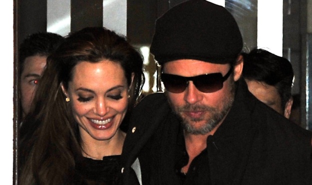 Še vedno zaljubljena Brad in Angelina uživala na romantični večerji
