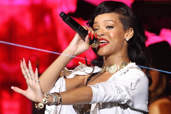 Rihanna: V strahu za lastno življenje najela dodatne stražarje