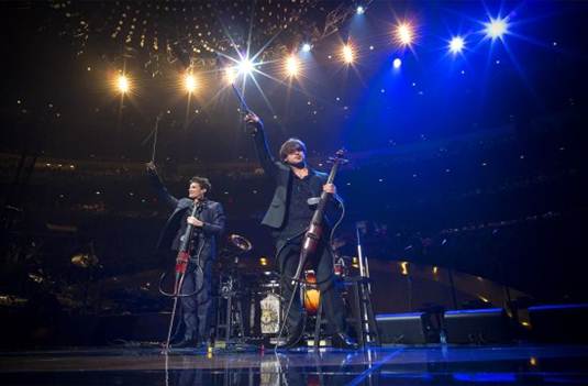 2cellos častno otvorila žive oddaje X Factor Adria
