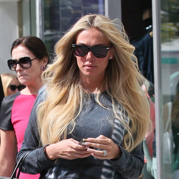 Petra Ecclestone: Kam je izginil nosečniški trebušček?