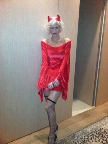 Vroče! Poredna Maja Kljun buri domišljijo kot seksi hudička