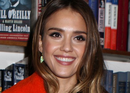 Jessica Alba na promociji njene knjige Iskreno življenje