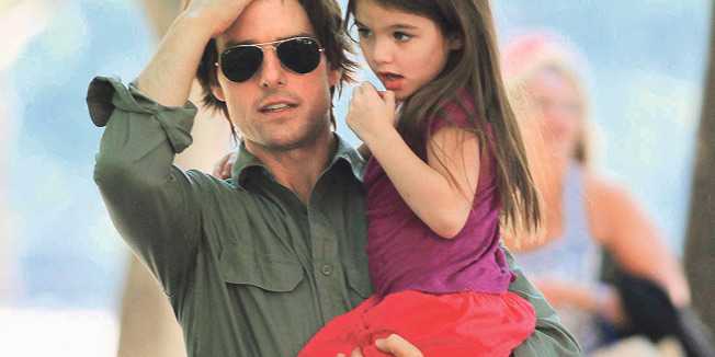 Tom Cruise za druženje s hčerko Suri kupuje Gibsonov dom