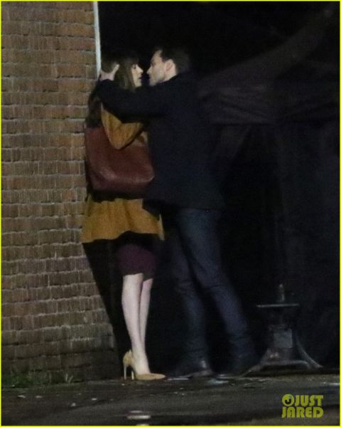 Dakota Johnson in Jamie Dornan posnela vročo sceno