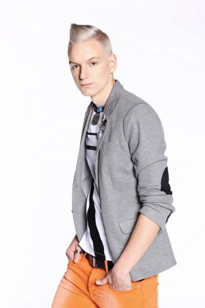 ZANIKAL Gašper Mihelič (X Factor): Z Almo sva samo prijatelja!