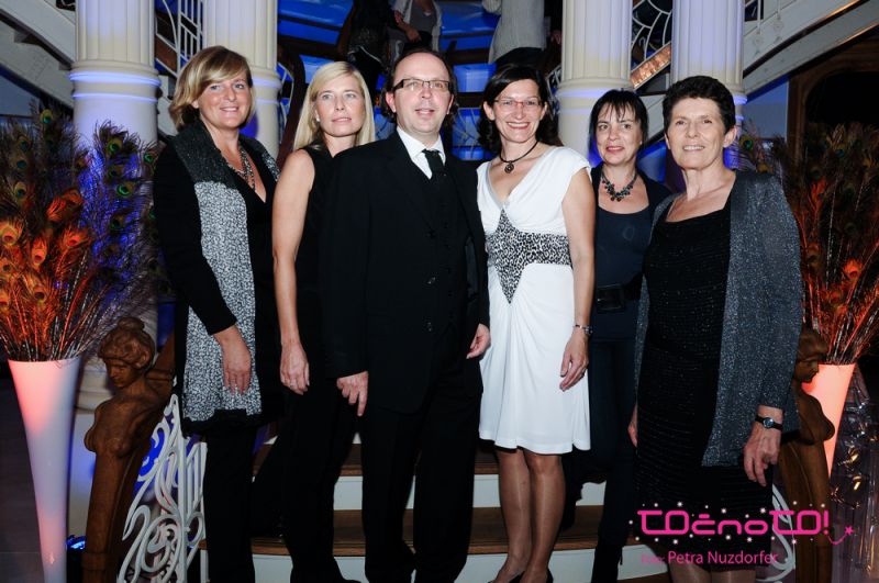 FOTO Otvoritev Galerije Emporium popestrila atraktivna modna revija