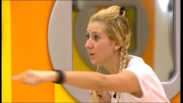 VROČE Big Brother: Prepirljiva Sandra si je skočila v lase s Činčom in Urško