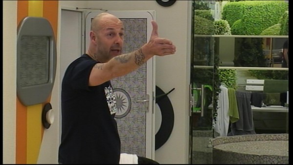 VROČE Big Brother: Stanovalci ne marajo Sandre, tudi Mišo ne spi več pri njej