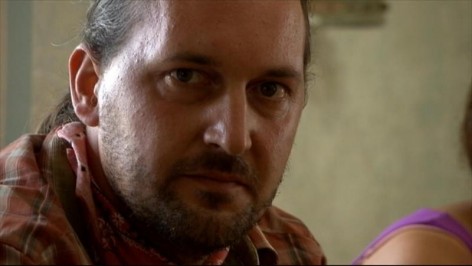 VROČE! Kmetija: Hočejo se ga znebiti: Simon se pripravlja na odhod!
