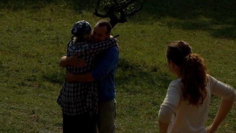 Vroče! Kmetija 2: Člani družine čustveno sprejeli Matejevo vrnitev