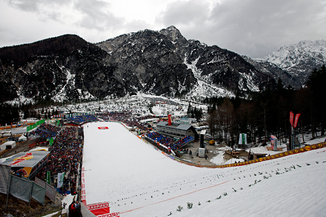 FOTO Slovenci navdušili na 77. prvenstvu v Planici