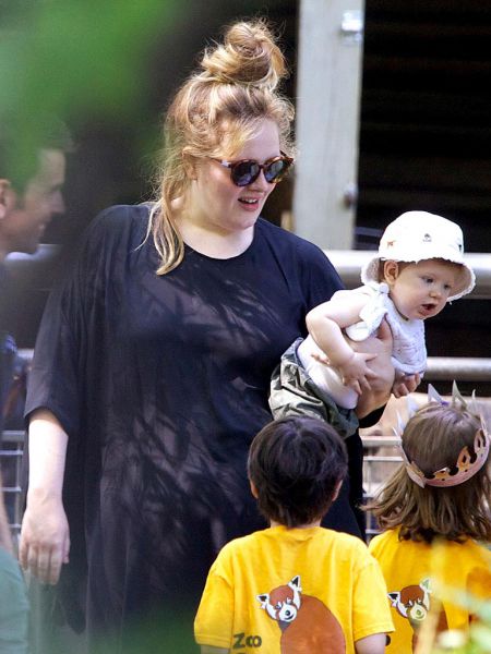 Adele: Končno pokazala svojega malčka!
