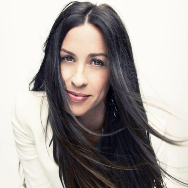 Alanis Morissete z videom sporočila veselo novico