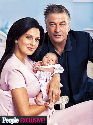 Ljubko! Alec & Hilaria Baldwin: Predstavila hčerko Carmen Gabrielo