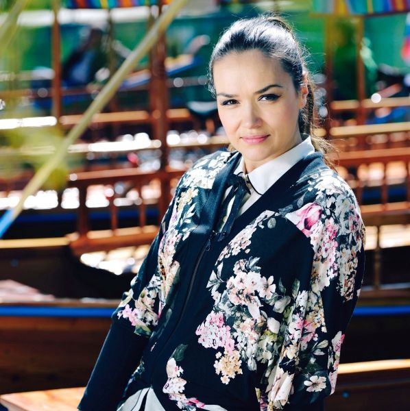 Opa! Koširjeva in Valerio Lutman bosta kuhala