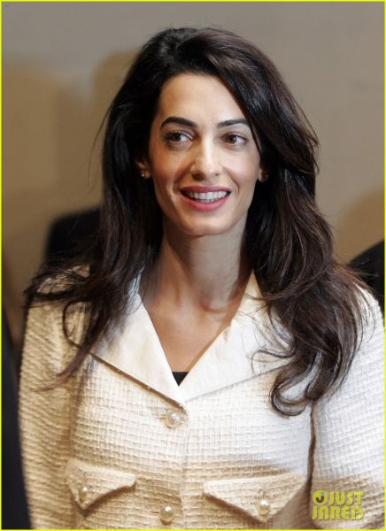 Opa! Amal Clooney: Georgeu po poroki kupila posebno darilo ...