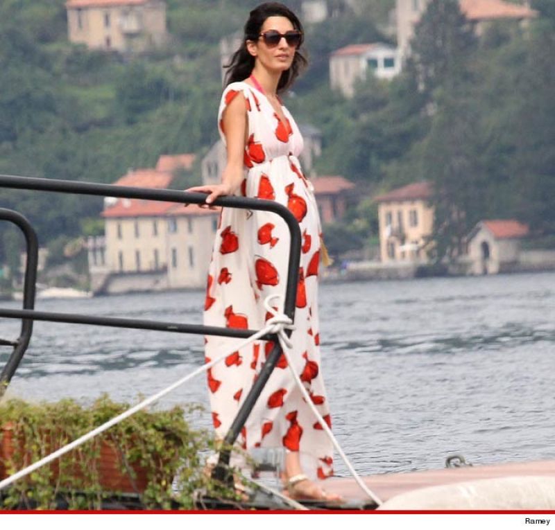 Opa! Je Clooneyjeva zaročenka Amal že noseča?