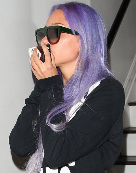 Foto! Amanda Bynes z novim izgledom!