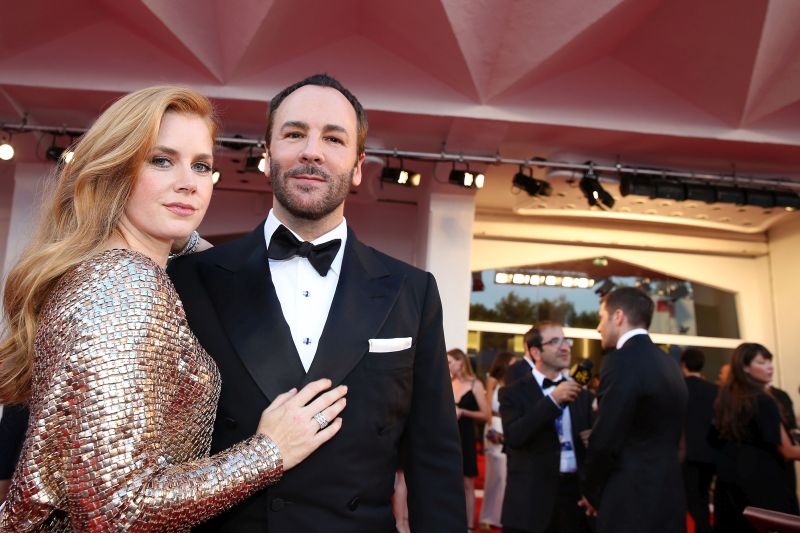 Modni oblikovalec Tom Ford s filmom navdušil Benetke