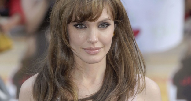 Angelina Jolie: Z otroci in Bradom Pittom se seli v BiH