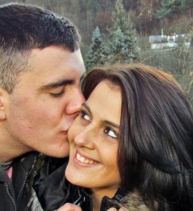 VROČE Ljubezen na seniku: Anja je v šovu iskala le poslovne priložnosti