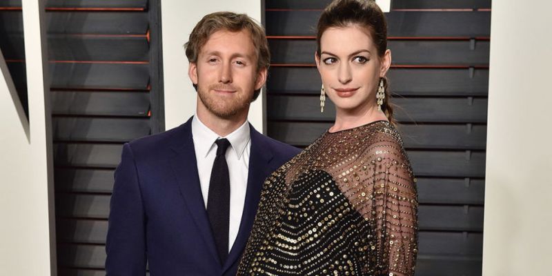 Anne Hathaway je veseli dogodek dobro skrila