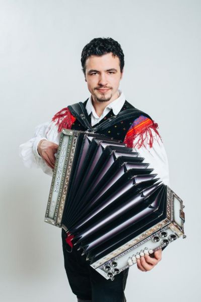 OJOJ! Je Anže Šuštar v dveh mesecih prebolel Alenko Gotar?