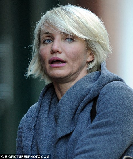 Foto: Cameron Diaz brez ličil izgleda postarano