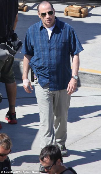 Foto: Nekoč postavni John Travolta je vedno bolj plešast