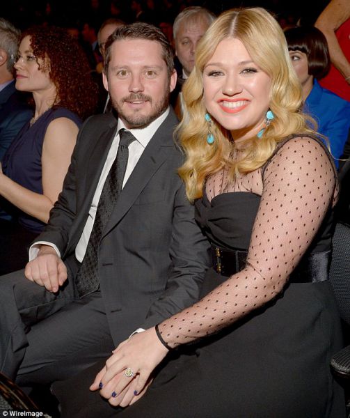 Kelly Clarkson: Datum za poroko je določen!