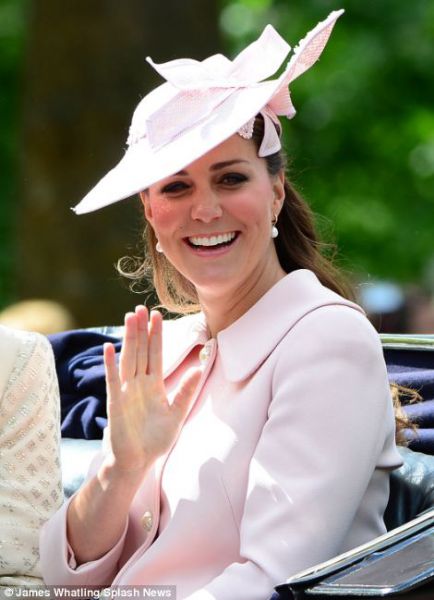 Kate Middleton: Odhaja na porodniški dopust!