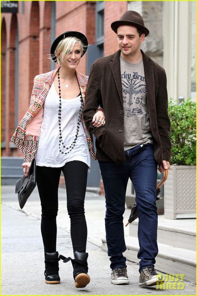 Ashlee Simpson: Srečna in zaljubljena!