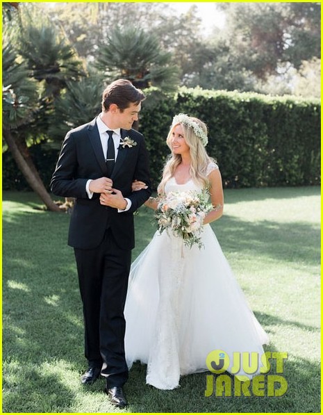 Foto! Ashley Tisdale je poročena!