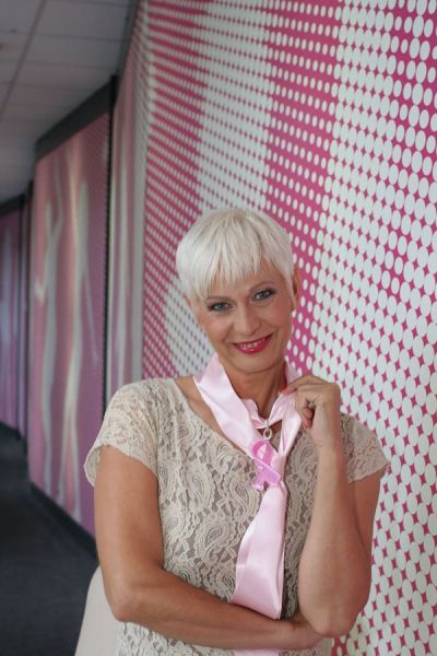 OJOJ! Barbro Drnač motijo neurejena telesa novinarjev!