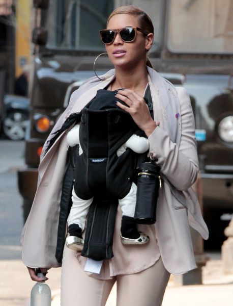 Beyonce za svojo dojenčico naročila čeveljce Christiana Louboutina!