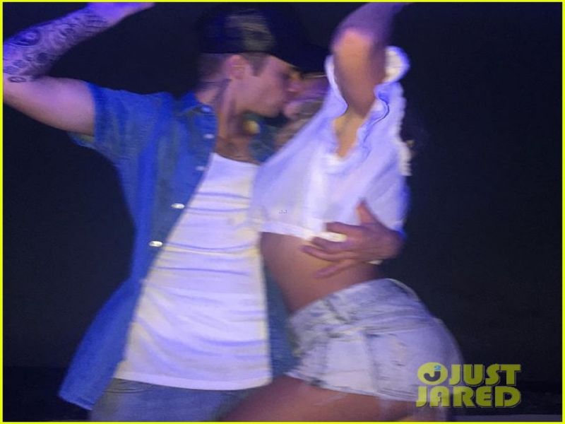 Spoznajte novo dekle Justina Bieberja