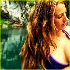 Opa! Blake Lively to počne vsem na očeh