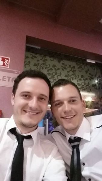 FOTO: Kdo je lepotec ob Blažu Švabu?