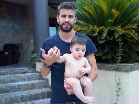 Gerard Pique: Ponosen očka Milana!