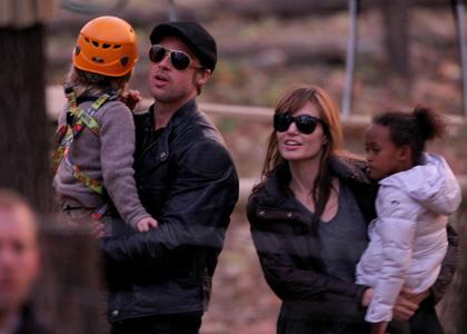 Brangelina: Otroci Zahvalni dan preživeli z varuško