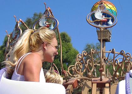 Britney Spears v Disneylandu proslavila rojstni dan svojih otrok