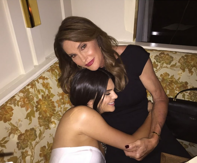 Caitlyn Jenner bo v novem letu mama