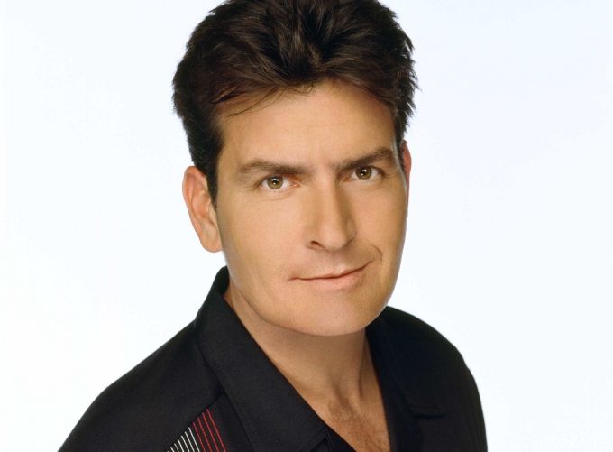 Charlie Sheen ponovno ujet v vrtincu drog