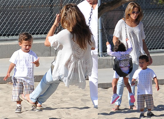 Jennifer Lopez: Gugalnice z dvojčkoma Maxom in Emmo