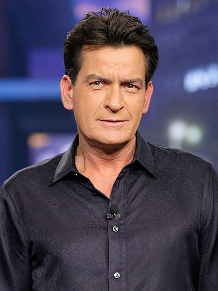 Šok! Charlie Sheen obtožen seksualnega napada!