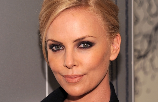 Charlize Theron priznala, da nujno potrebuje moškega!
