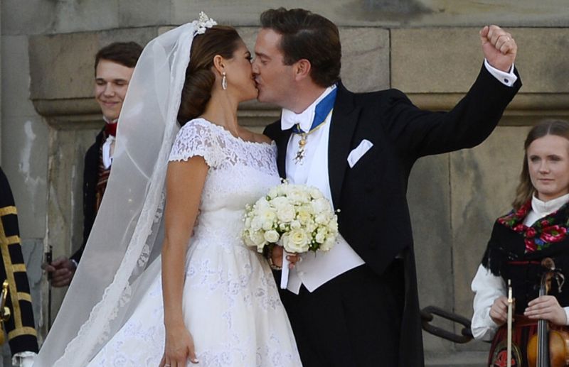Romantično! Princesa Madeleine se je poročila!